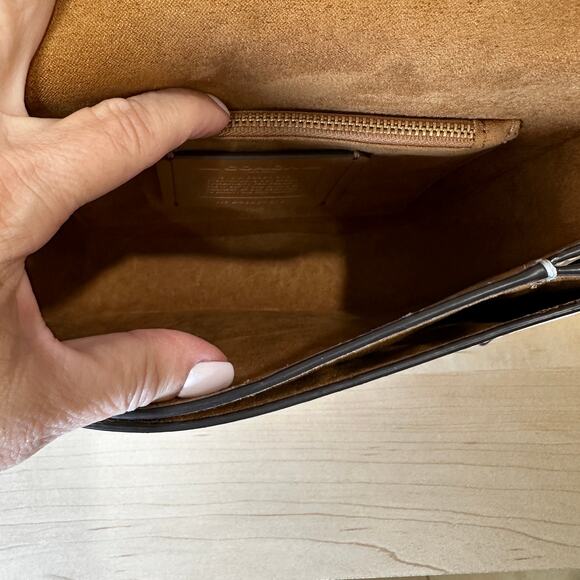 COACH White Bone Hutton Saddle Crossbody Bag - Picture 7 of 8